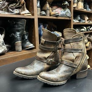 Freebird Apex embossed moto boots.